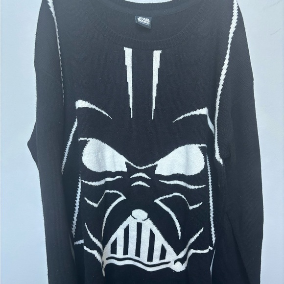 Women’s Darth Vader Star Wars Sweater - Picture 6 of 7